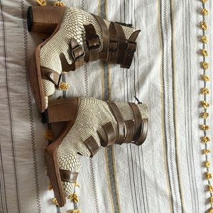 Free Bird size 9 heel